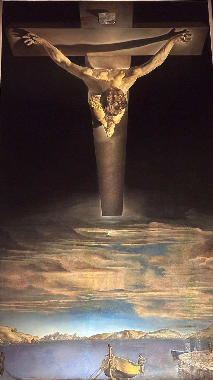 Salvador Dalì, Cristo di San Giovanni della Croce, detto Il Crocifisso di Port Lligat,1951, Kelvingrove Art Gallery and Museum, Glasgow, Scozia.